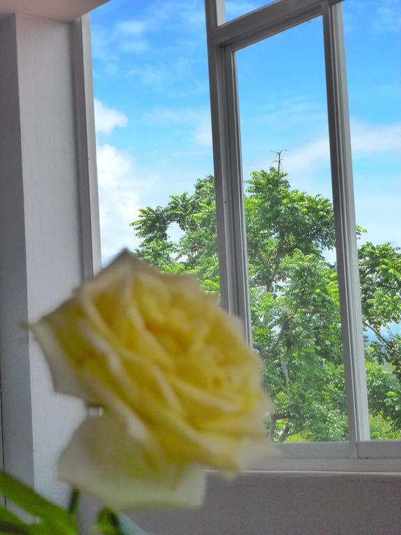 Golden Lotus Inle Hotel Nyaung Shwe Luaran gambar