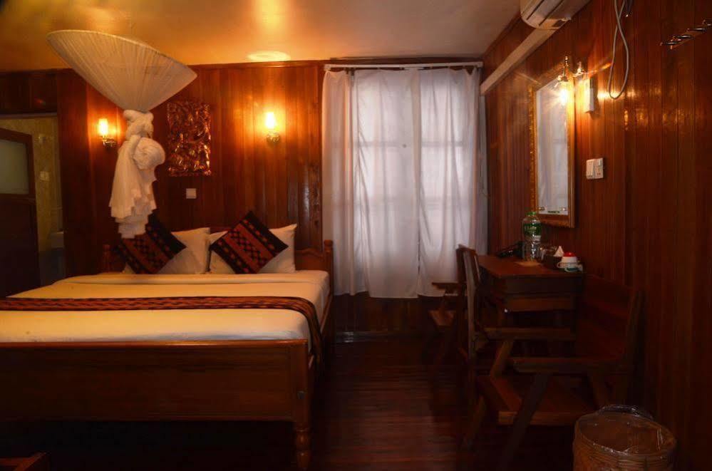 Golden Lotus Inle Hotel Nyaung Shwe Luaran gambar